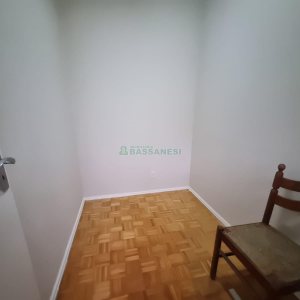 Apartamento com 105m², 3 dormitórios, 1 vaga, no bairro Centro em Caxias do Sul para Alugar