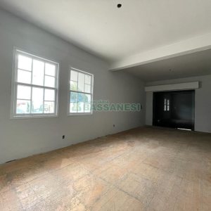 Loja com 110m², no bairro Centro em Caxias do Sul para Alugar