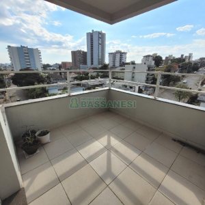 Apto Mobiliado com 95m², 2 dormitórios, 2 vagas, no bairro Rio Branco em Caxias do Sul para Alugar