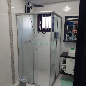 Casa com 240m², 3 dormitórios, 2 vagas, no bairro São Luiz em Caxias do Sul para Comprar