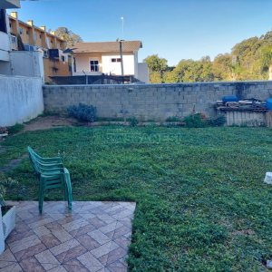 Casa com 240m², 3 dormitórios, 2 vagas, no bairro São Luiz em Caxias do Sul para Comprar