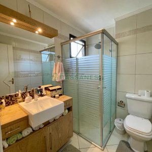 Apartamento com 64m², 2 dormitórios, 1 vaga, no bairro Cidade Nova em Caxias do Sul para Comprar