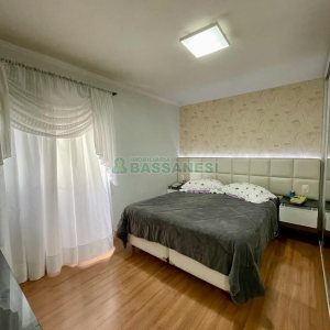 Apartamento com 64m², 2 dormitórios, 1 vaga, no bairro Cidade Nova em Caxias do Sul para Comprar