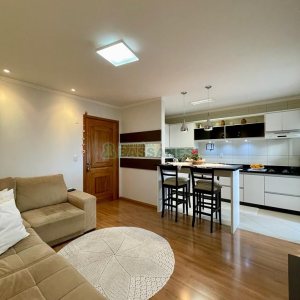 Apartamento com 64m², 2 dormitórios, 1 vaga, no bairro Cidade Nova em Caxias do Sul para Comprar