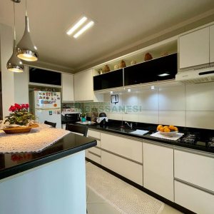 Apartamento com 64m², 2 dormitórios, 1 vaga, no bairro Cidade Nova em Caxias do Sul para Comprar