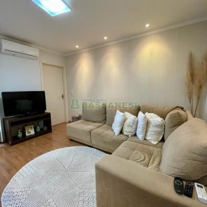 Apartamento com 64m², 2 dormitórios, 1 vaga, no bairro Cidade Nova em Caxias do Sul para Comprar