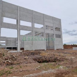Pavilhão com 4409m², no bairro Distrito Industrial em Caxias do Sul para Alugar