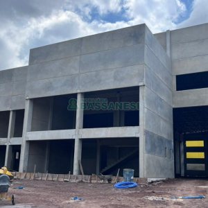 Pavilhão com 4409m², no bairro Distrito Industrial em Caxias do Sul para Alugar