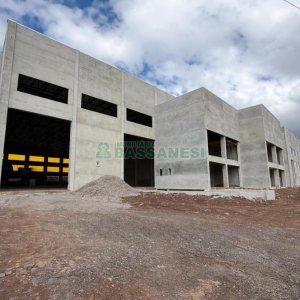 Pavilhão com 4409m², no bairro Distrito Industrial em Caxias do Sul para Alugar