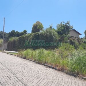 Terreno, no bairro Jardim das Hortências em Caxias do Sul para Comprar