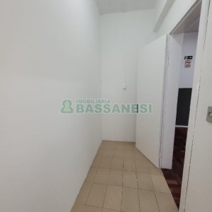 Sala com 80m², no bairro Lourdes em Caxias do Sul para Alugar