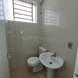 Sala com 80m², no bairro Lourdes em Caxias do Sul para Alugar