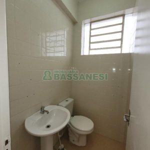 Sala com 80m², no bairro Lourdes em Caxias do Sul para Alugar