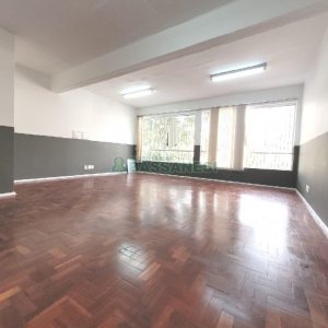 Sala com 80m², no bairro Lourdes em Caxias do Sul para Alugar