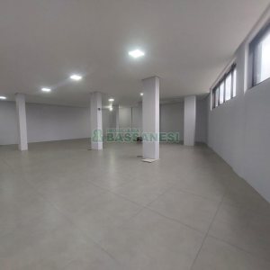 Sobreloja com 970m², no bairro Cinqüentenário em Caxias do Sul para Alugar