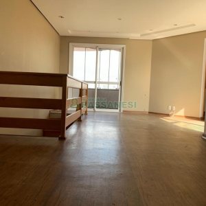 Apartamento com 260m², 3 dormitórios, 2 vagas, no bairro São Pelegrino em Caxias do Sul para Alugar