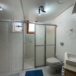 Apartamento com 260m², 3 dormitórios, 2 vagas, no bairro São Pelegrino em Caxias do Sul para Alugar