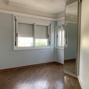 Apartamento com 260m², 3 dormitórios, 2 vagas, no bairro São Pelegrino em Caxias do Sul para Alugar