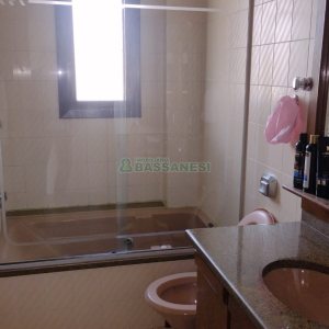 Apartamento com 263m², 4 dormitórios, 2 vagas, no bairro Centro em Caxias do Sul para Comprar