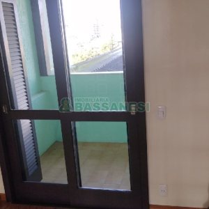 Apartamento com 263m², 4 dormitórios, 2 vagas, no bairro Centro em Caxias do Sul para Comprar