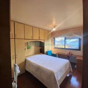 Apartamento com 223m², 4 dormitórios, 3 vagas, no bairro Marechal Floriano em Caxias do Sul para Comprar