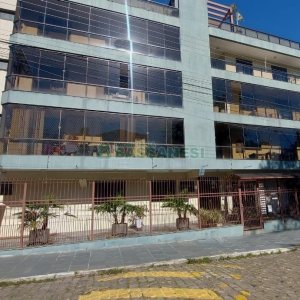 Apto Mobiliado com 193m², 3 dormitórios, 4 vagas, no bairro Pio X em Caxias do Sul para Comprar