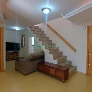 Apto Mobiliado com 193m², 3 dormitórios, 4 vagas, no bairro Pio X em Caxias do Sul para Comprar