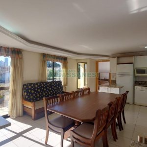 Apto Mobiliado com 193m², 3 dormitórios, 4 vagas, no bairro Pio X em Caxias do Sul para Comprar