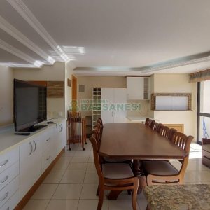 Apto Mobiliado com 193m², 3 dormitórios, 4 vagas, no bairro Pio X em Caxias do Sul para Comprar