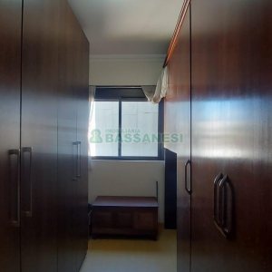 Apto Mobiliado com 193m², 3 dormitórios, 4 vagas, no bairro Pio X em Caxias do Sul para Comprar