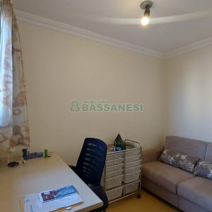 Apto Mobiliado com 193m², 3 dormitórios, 4 vagas, no bairro Pio X em Caxias do Sul para Comprar