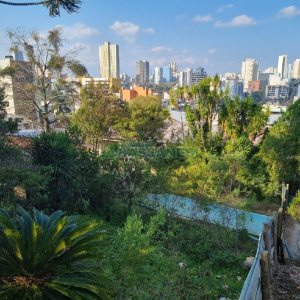 Terreno, no bairro Rio Branco em Caxias do Sul para Comprar