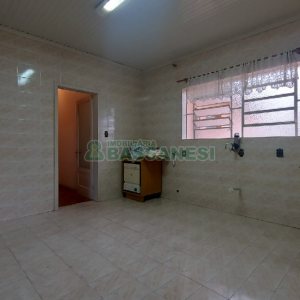 Casa com 209m², 3 dormitórios, 1 vaga, no bairro Rio Branco em Caxias do Sul para Comprar