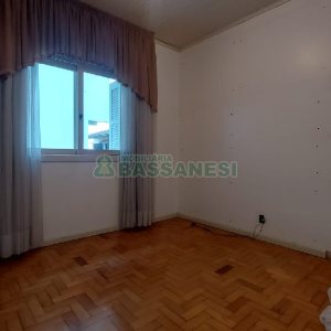 Casa com 209m², 3 dormitórios, 1 vaga, no bairro Rio Branco em Caxias do Sul para Comprar