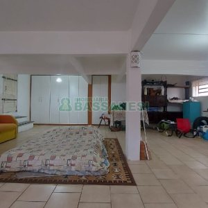 Casa com 209m², 3 dormitórios, 1 vaga, no bairro Rio Branco em Caxias do Sul para Comprar