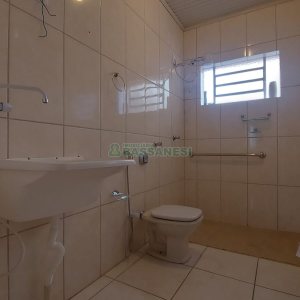 Casa com 209m², 3 dormitórios, 1 vaga, no bairro Rio Branco em Caxias do Sul para Comprar