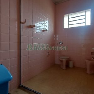 Casa com 209m², 3 dormitórios, 1 vaga, no bairro Rio Branco em Caxias do Sul para Comprar