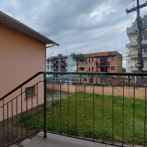 Casa com 209m², 3 dormitórios, 1 vaga, no bairro Rio Branco em Caxias do Sul para Comprar