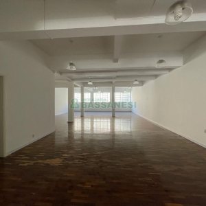 Loja com 300m², no bairro Centro em Caxias do Sul para Alugar