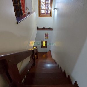 Casa com 405m², 3 dormitórios, 2 vagas, no bairro Rio Branco em Caxias do Sul para Comprar