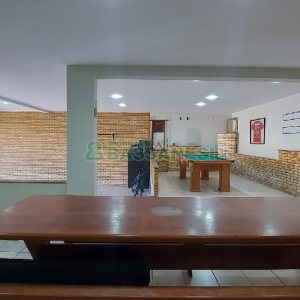 Casa com 405m², 3 dormitórios, 2 vagas, no bairro Rio Branco em Caxias do Sul para Comprar