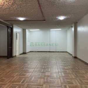 Loja com 160m², no bairro Centro em Caxias do Sul para Alugar