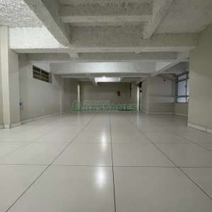 Loja com 160m², no bairro Centro em Caxias do Sul para Alugar