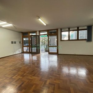 Loja com 105m², no bairro Sagrada Família em Caxias do Sul para Alugar