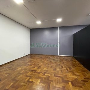 Loja com 105m², no bairro Sagrada Família em Caxias do Sul para Alugar