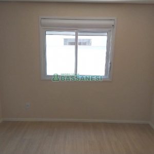 Apartamento com 60m², 2 dormitórios, 1 vaga, no bairro Salgado Filho em Caxias do Sul para Alugar