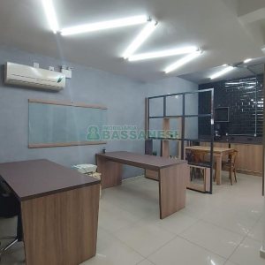 Loja com 60m², no bairro Rio Branco em Caxias do Sul para Alugar