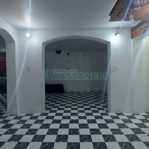 Loja com 170m², no bairro Centro em Caxias do Sul para Alugar