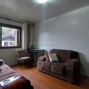 Casa com 189m², 7 dormitórios, 3 vagas, no bairro São Cristóvão em Caxias do Sul para Comprar