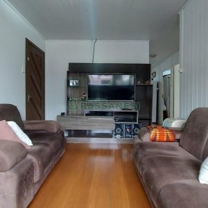 Casa com 189m², 7 dormitórios, 3 vagas, no bairro São Cristóvão em Caxias do Sul para Comprar